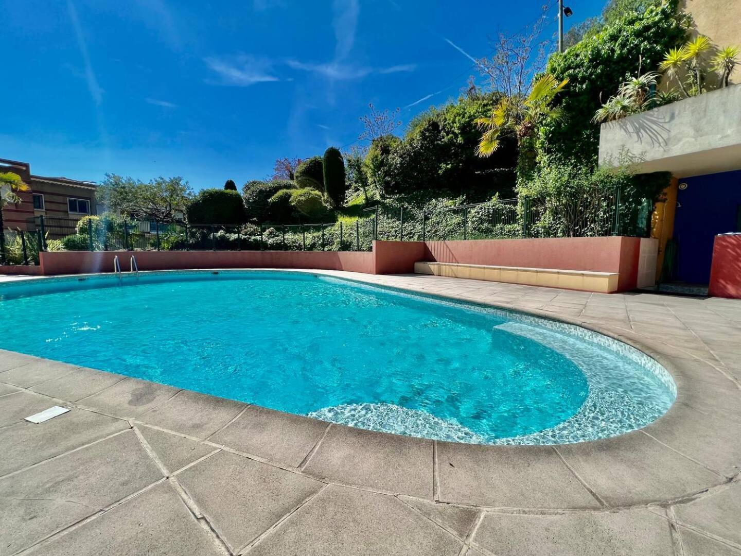 Quiet Studio Swimming Pool Roquebrune Eksteriør bilde